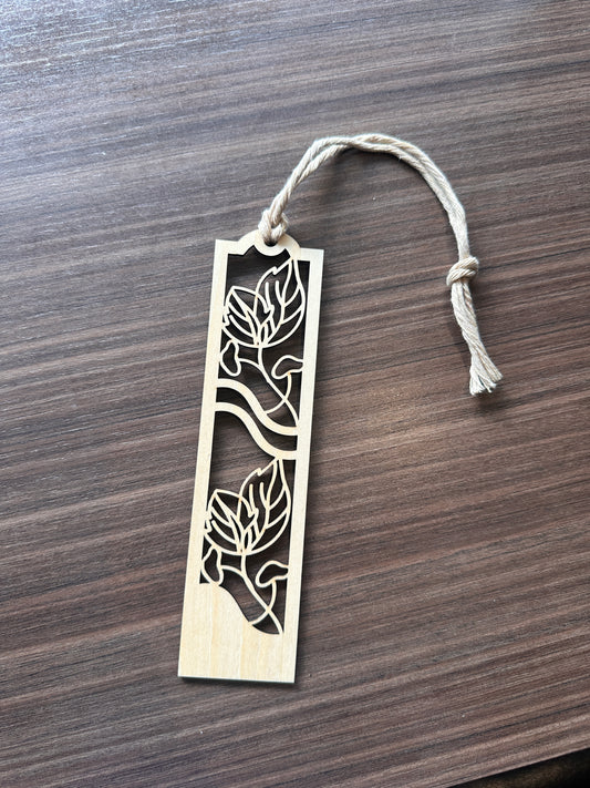 Signet en bois feuilles