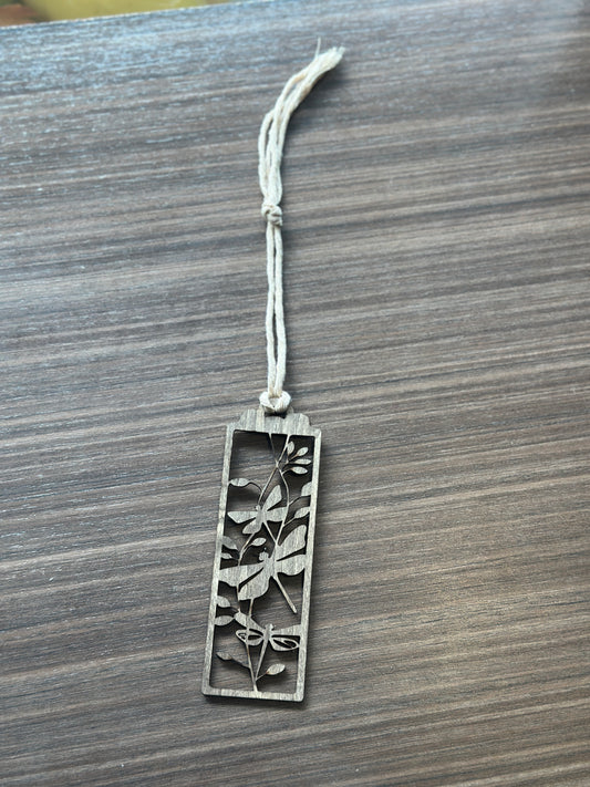 Signet en bois papillons