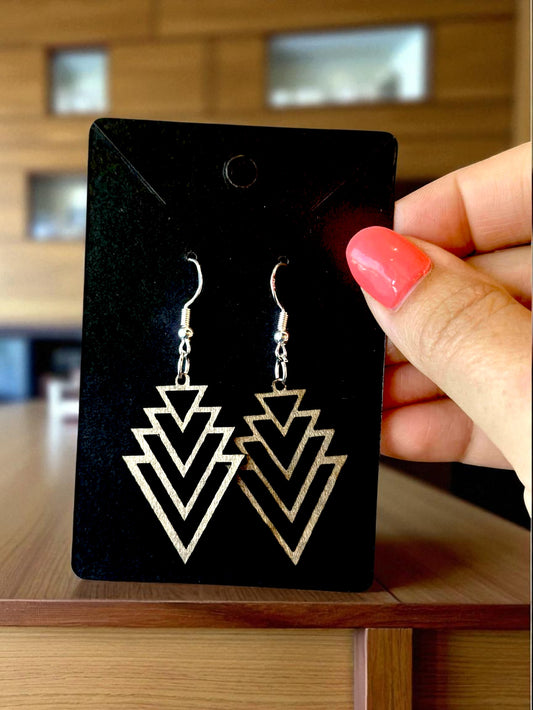 Boucles d'oreilles en bois en triangle